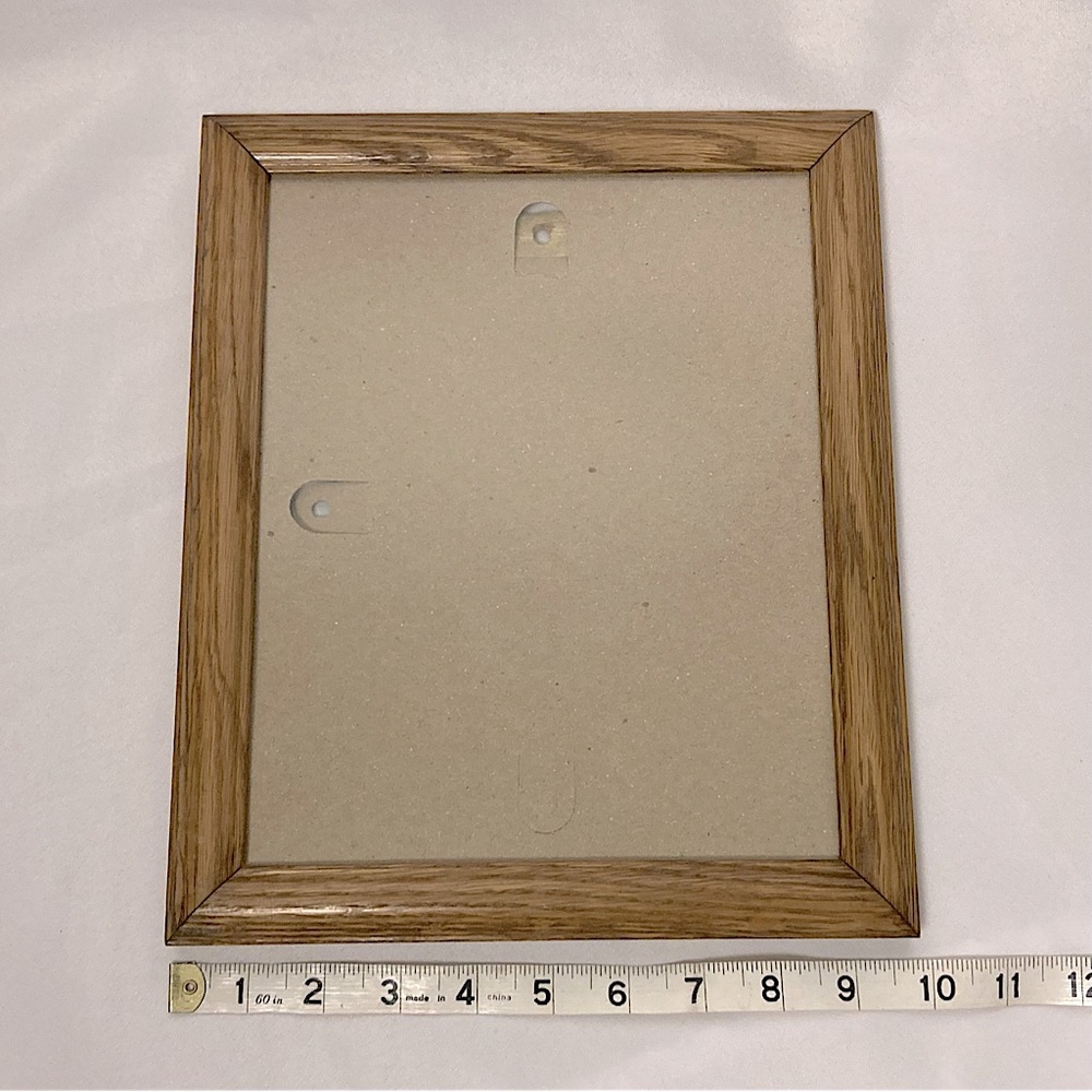 💫 Vintage Wooden 8” x 10” Picture Frame Hangable - Picture 5 of 7